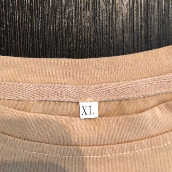 XL Tan Graphic T-Shirt - Picture 3 of 4